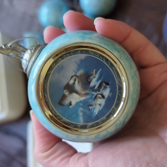 BRADFORD EDITIONS I NWT 6 "Spirit of the Wilderness" Ceramic Wolf Ornaments - Picture 14 of 14